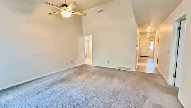 Building Photo - 1135 Spearhead Dr