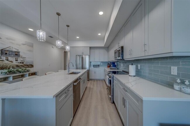 Building Photo - 400 150th Ave