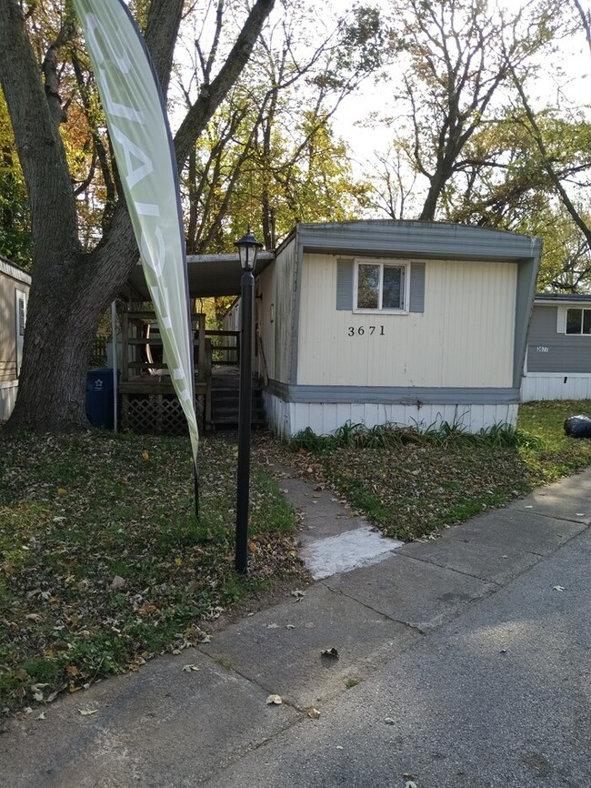 Building Photo - FOR SALE 1973 MOBILE HOME