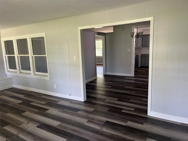 Building Photo - 1320 Montezuma St