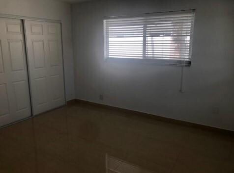 Building Photo - 3116 NE 42nd Ct