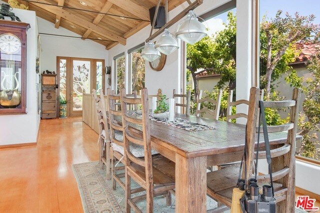 Building Photo - 3916 Rambla Orienta