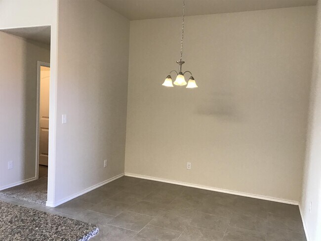Building Photo - 1605 Wrangler Ln