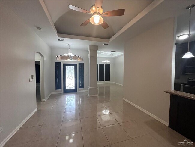 Building Photo - 3012 La Puerta Ave