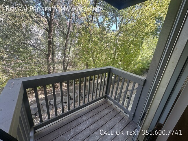 Building Photo - 436 S 550 E