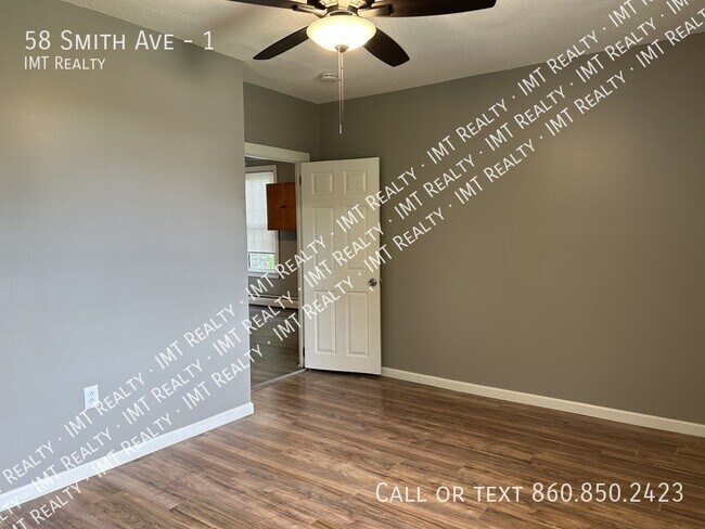 Building Photo - 58 Smith Ave