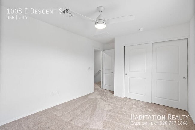 Building Photo - 1008 E Descent St