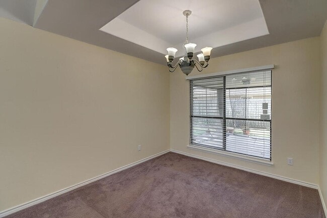 Building Photo - 4321 Holly Ridge Dr