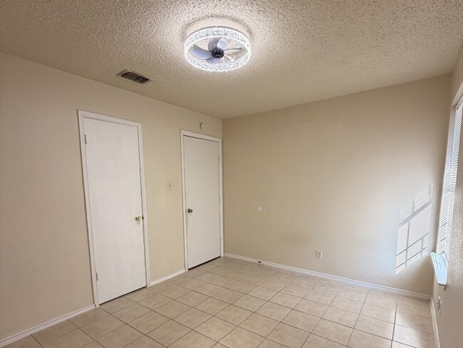 Building Photo - Bright & Inviting 2-Bedroom Duplex in a Highly Desirable Central Location