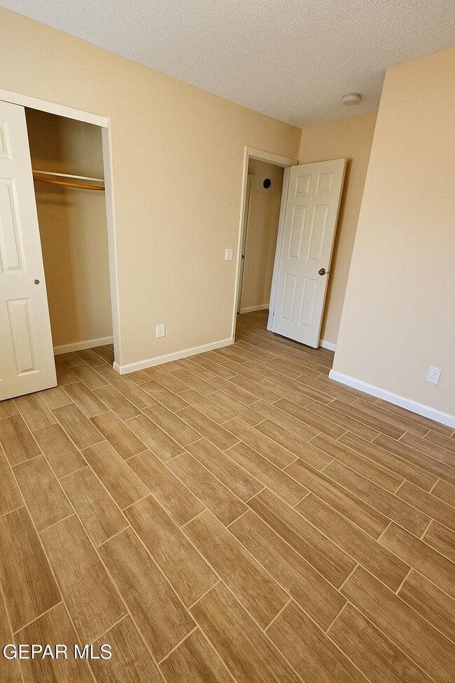 Building Photo - 12712 Roberto Nunez Ln