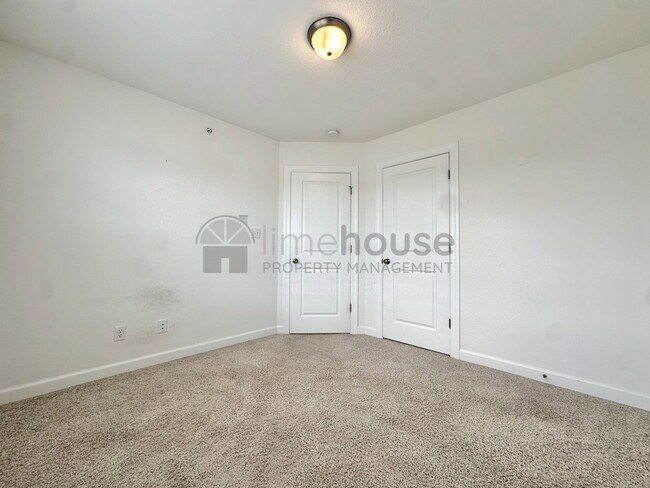 Building Photo - 4319 Pinter Ln