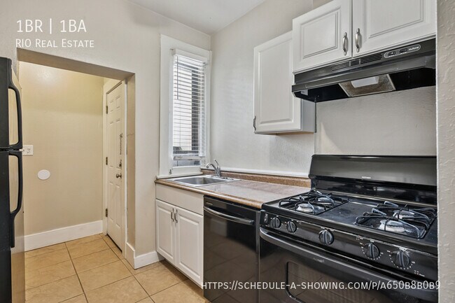 Building Photo - 718 N Grant St