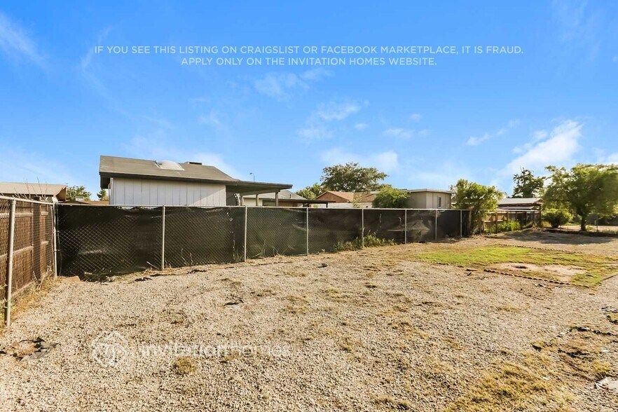 Building Photo - 8712 W Turney Ave