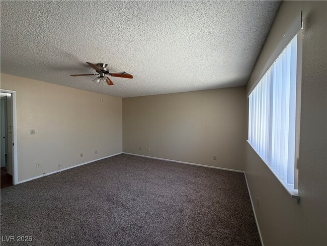 Building Photo - 1560 Elaine Dr