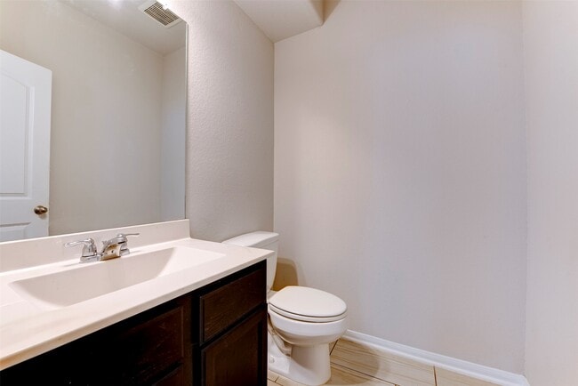 Building Photo - 4542 Medrano Trl