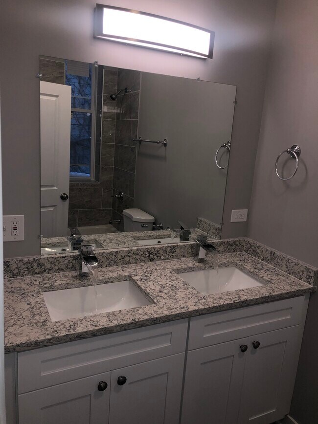 First Floor - 4836 S Michigan Ave