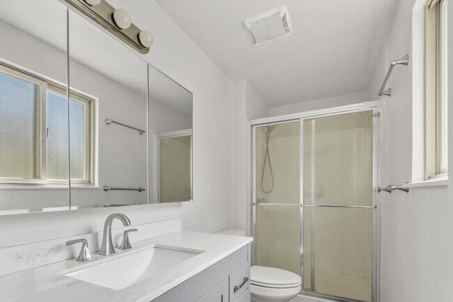 Building Photo - 3 Bedroom home in Eagle with ADU _ Pets We...