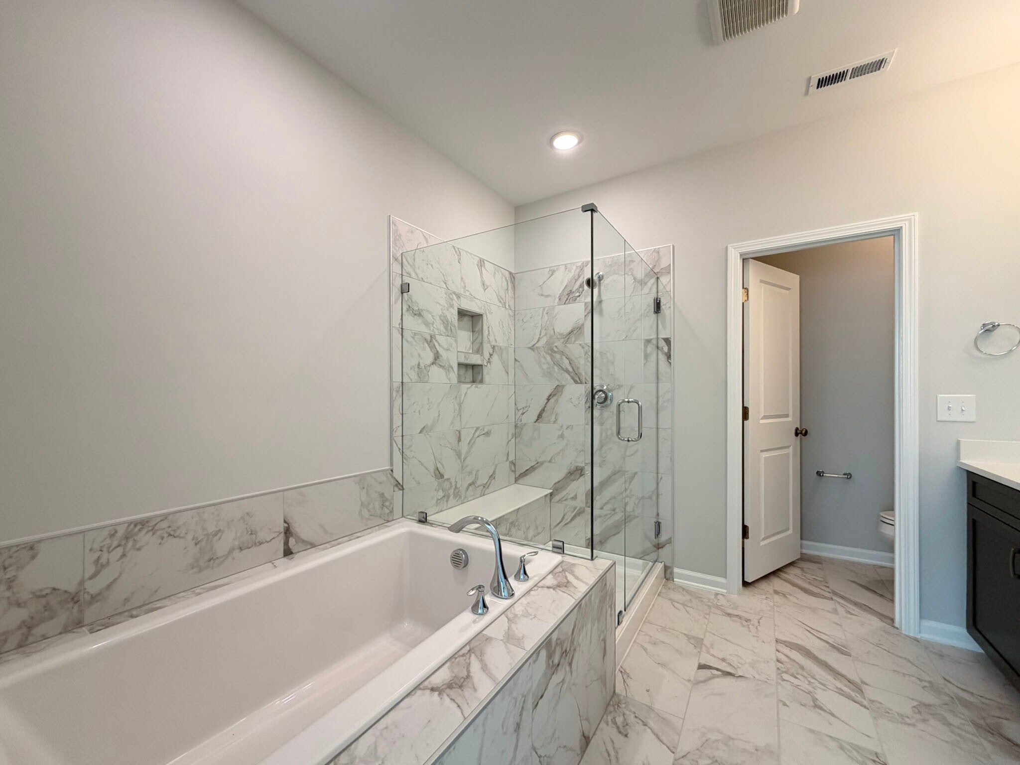 Building Photo - 2459 Englemann Dr