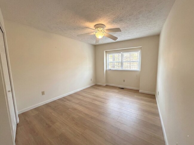 Building Photo - 3 Bedroom 2.5 Bath Townhome in East Athens - Close to UGA Vet School