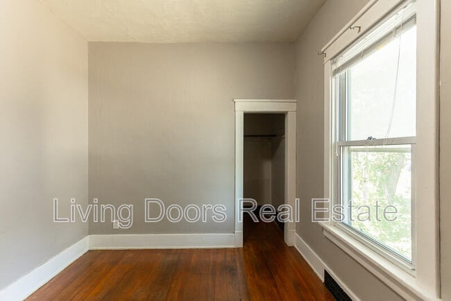 Building Photo - 1529 N 24th St