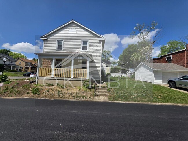 Building Photo - 1738 Radcliffe Rd