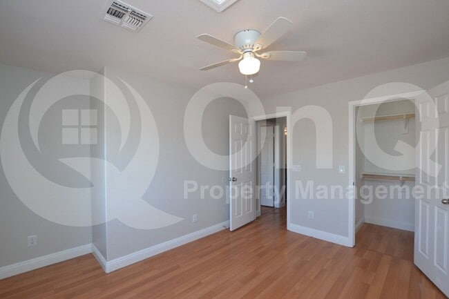 Building Photo - 487 W Calle Monte Vista