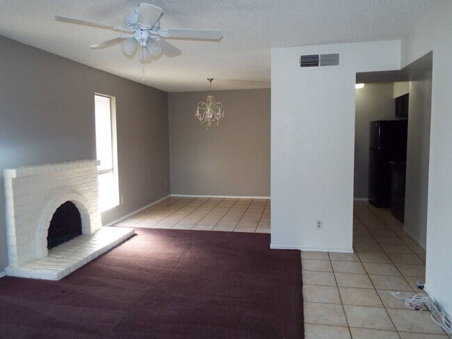 Building Photo - 2 BEDROOM 2 BATHROOM TEMPE CONDO