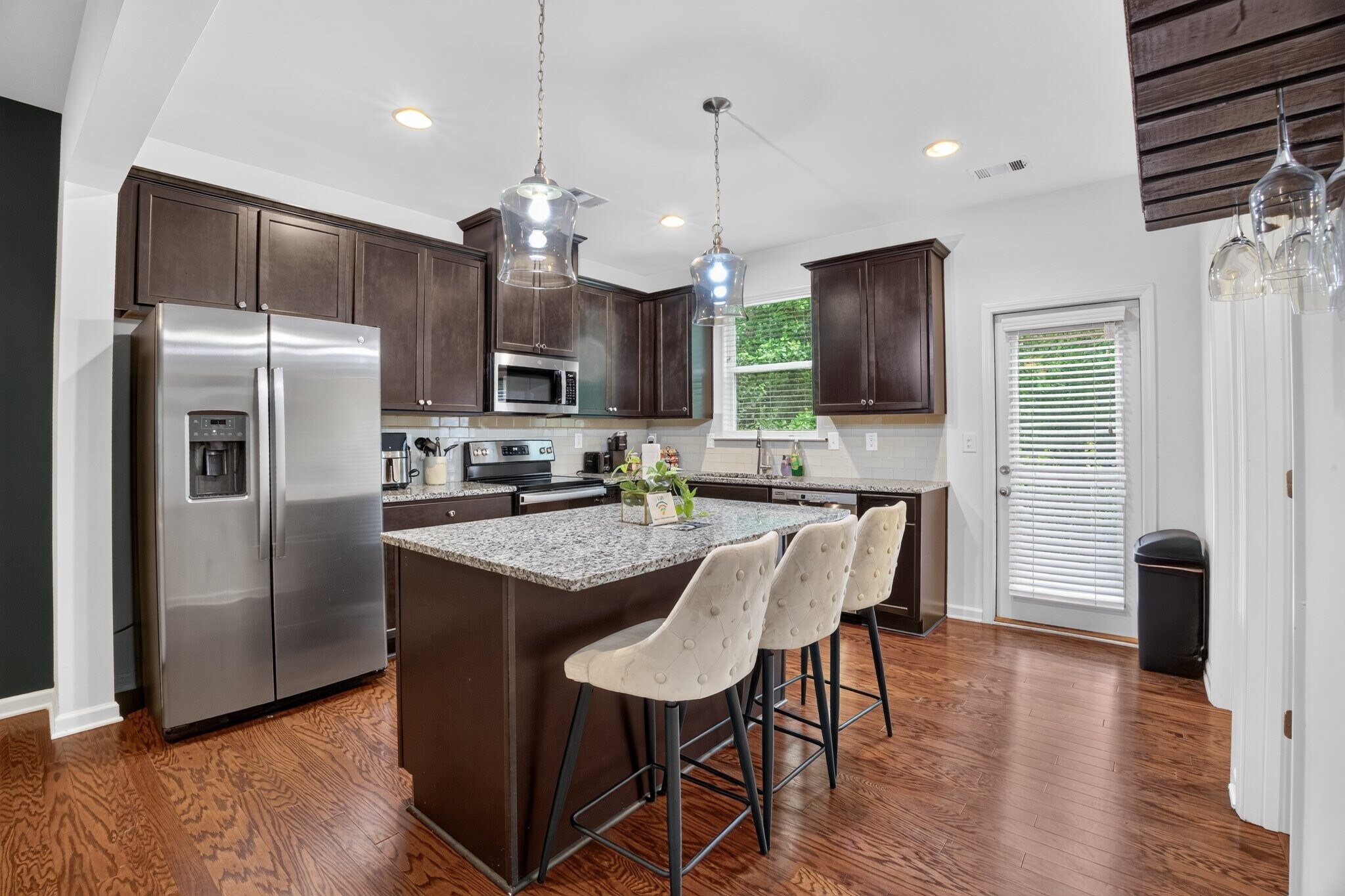 Building Photo - 865 Society Cir