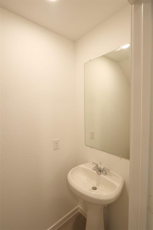 Building Photo - 26727 Feather Reed Dr