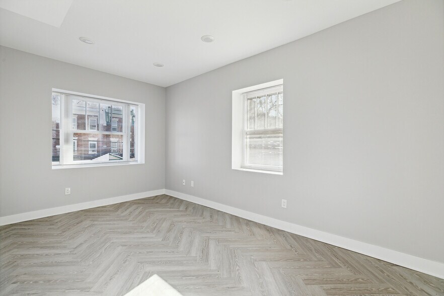 Building Photo - 862 N 41st St