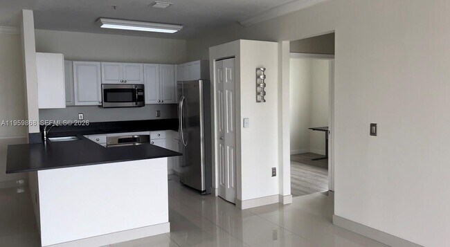 Building Photo - 4702 SW 160th Ave