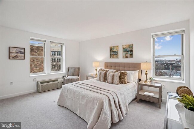 Building Photo - 2440 16th St NW