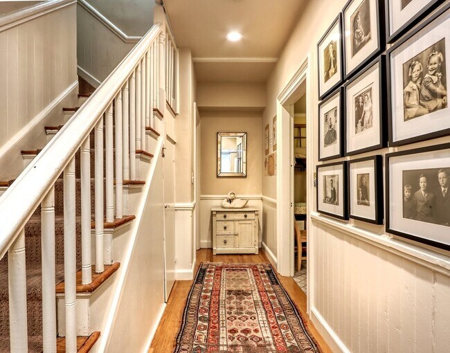 Building Photo - 339 Commonwealth Ave