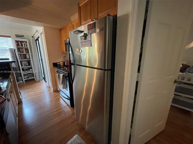 Building Photo - 10680 SW 155th Pl