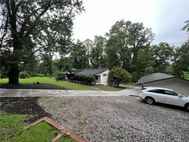 Building Photo - 6115 Reives Rd