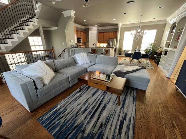 Primary Photo - 4406 Crawford St