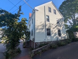 34 Tyng - 34 Tyng St