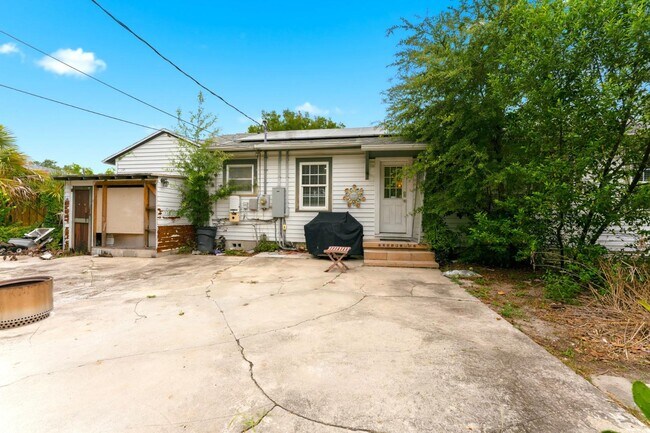 Building Photo - 3514 7th Ave N