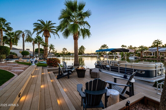 Building Photo - 1817 E Willow Tree Ct