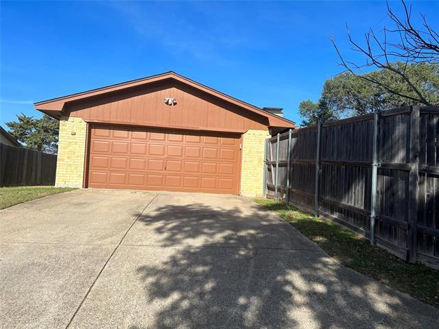 Building Photo - 1924 Berkner Dr