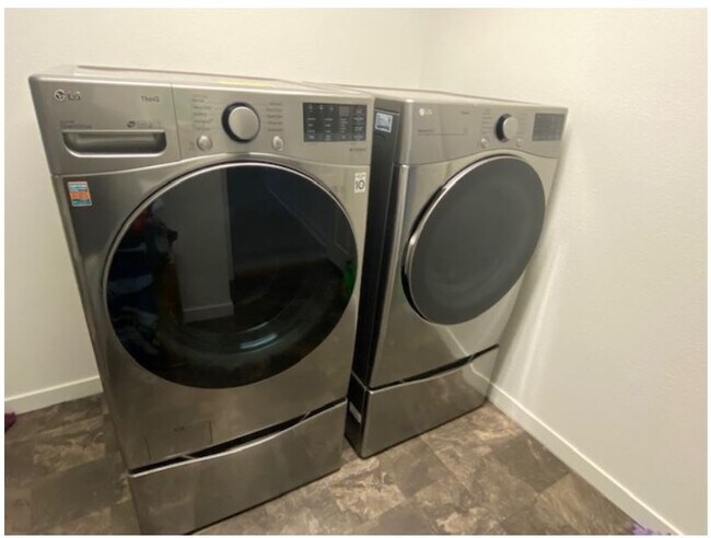 laundry room - 17969 E 54th Ave