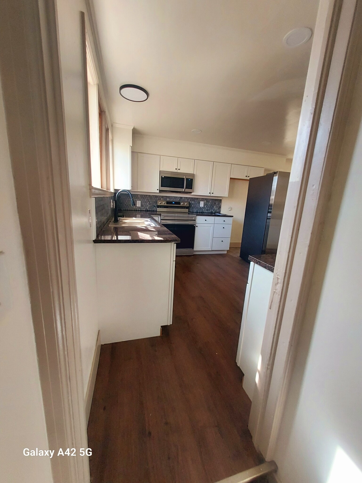 Kitchen - 344 N Grant Ave