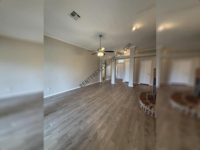 Building Photo - 6805 NW 136th Pl