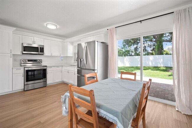 Building Photo - 7717 W Powhatan Ave