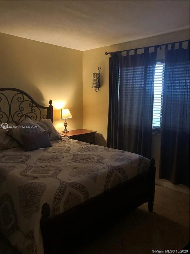 Building Photo - 9440 SW 8th St