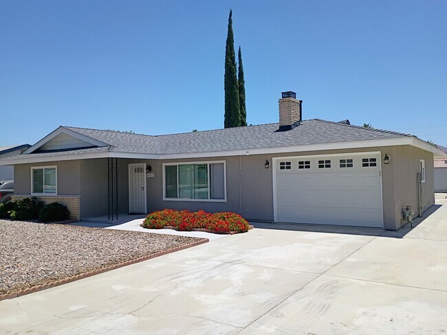 Building Photo - 41315 Sequoia Ln