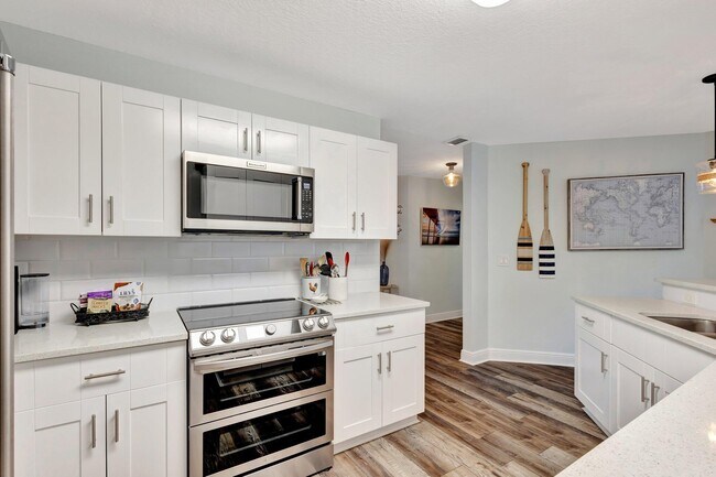 Building Photo - 120 Ocean Dunes Cir