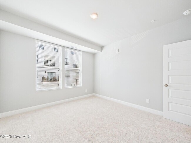 Building Photo - 1251 Shaw View Aly