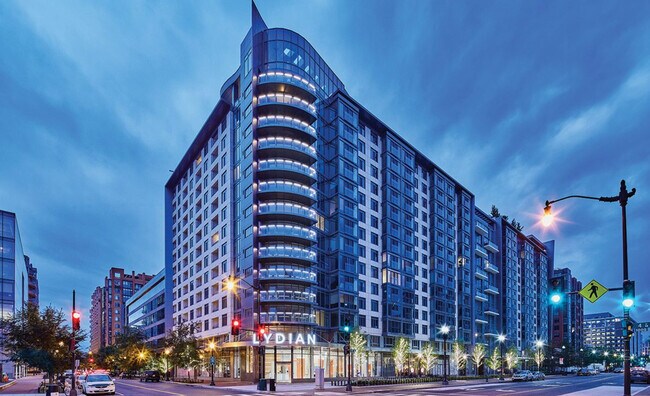 Building Photo - 1343 Ives Pl SE