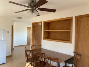 Building Photo - 55 W Shore Dr